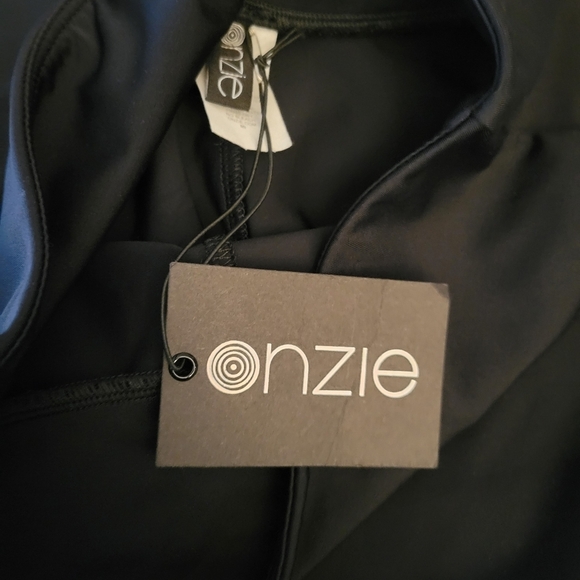 Onzie Capri Pant Size XS NWT - Picture 5 of 6